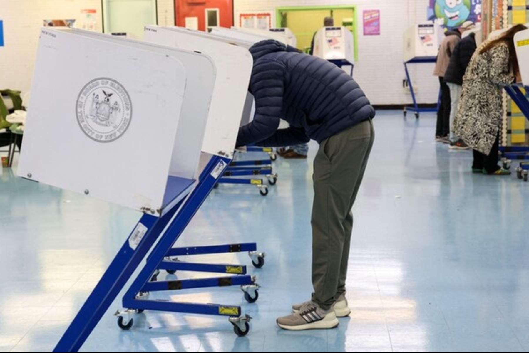 Massive blaze at Russian Black Sea 6