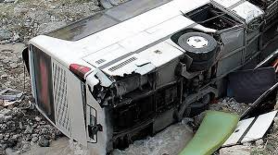 Bus Plunges Into River in Algiers, Kills 18